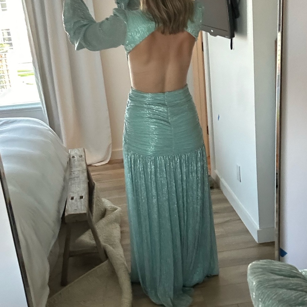 Patbo plunge cutout gown - Picture 4 of 7
